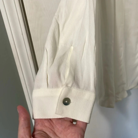 J. Jill off white sheer button down shirt size medium petite - Picture 4 of 6